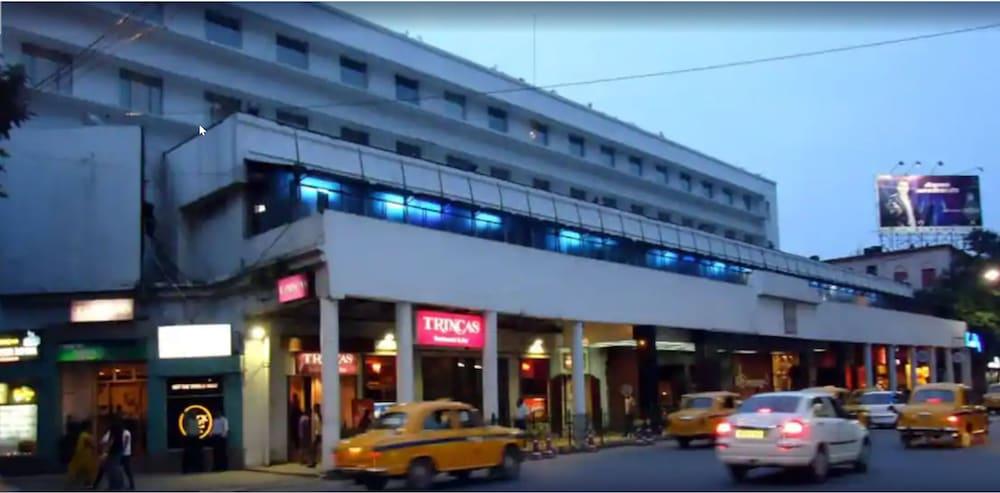 מלון The Park כלכותה מראה חיצוני תמונה The hotel in 2011